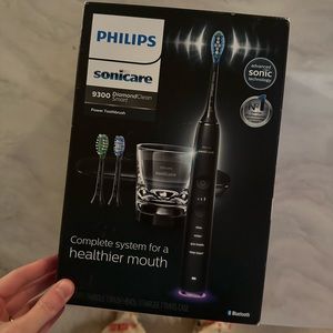 NWT Phillips sonicare diamond clean electric toothbrush